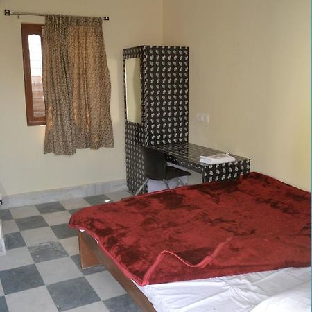 Hotel Vaibhav Raxaul Ngoại thất bức ảnh